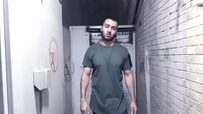 הראפר יוצא להורג