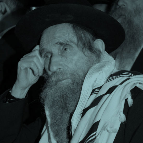 פלא היותנו בתוך העולם: אש זרה לנר ראשון של חנוכה