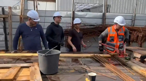 עבודה עברית: המילואימניקים שהחליטו לעבוד באתרי בנייה ולסייע לקבלנים