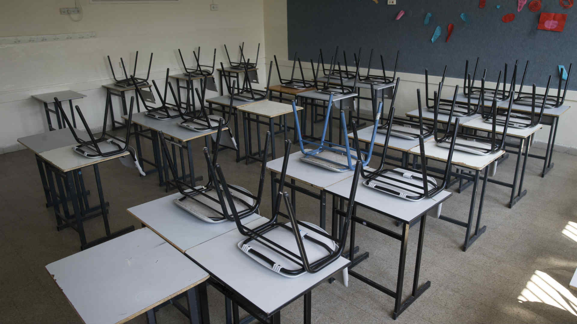 כיתה ריקה בבית ספר בירושלים