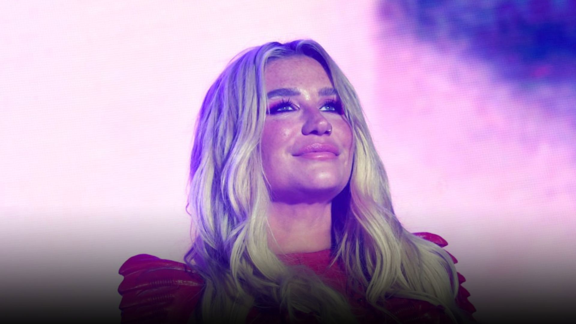קאשה בהופעה בקליפורניה, בחודש מאי