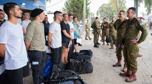 הרמטכ"ל למחזור הלוחמים החדש: "לבשתם במדים בימים שבהם משמעות ההגנה על הבית הרבה יותר גדולה"