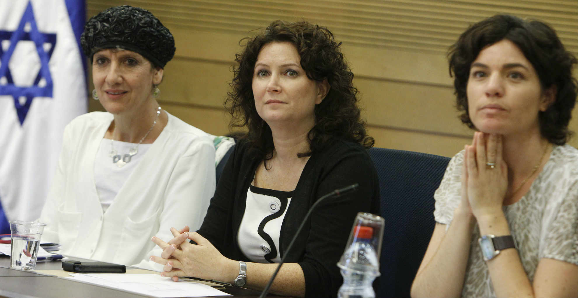 שיתוף פעולה נדיר. ח"כ מועלם-רפאלי לצד הח"כיות זנדב