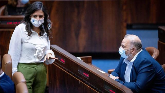 מנסור עבאס איילת שקד