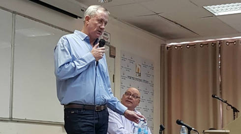 גנץ: "אם נתניהו ייבחר שוב ולא יואשם - הוא ראוי לכהן כרה"מ"