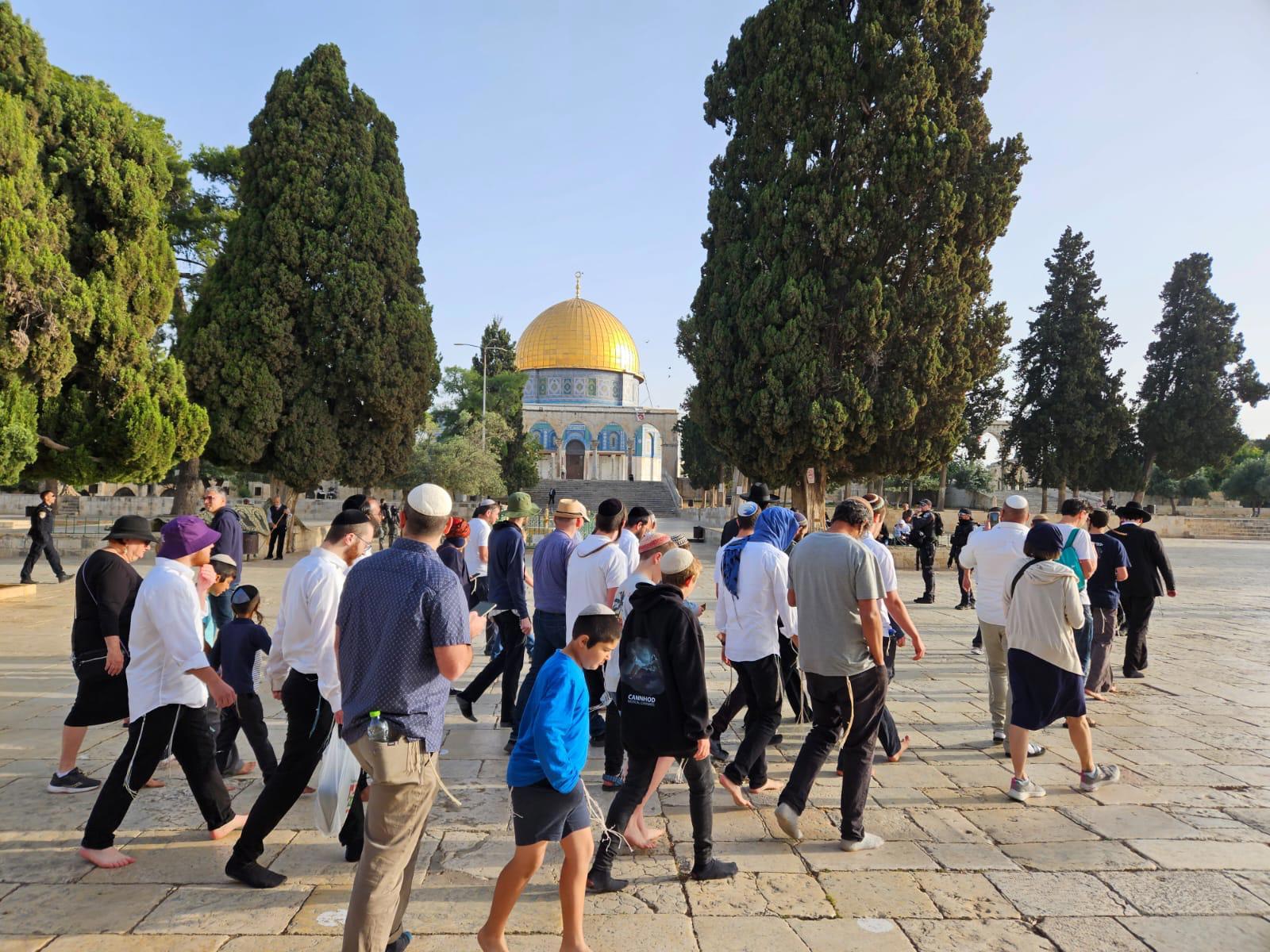 יהודים בהר הבית ביום ירושלים