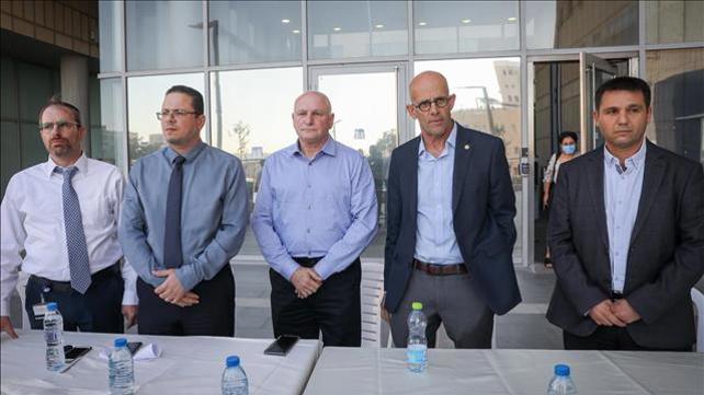 מנהלי בתי החולים בהפגנה בירושלים