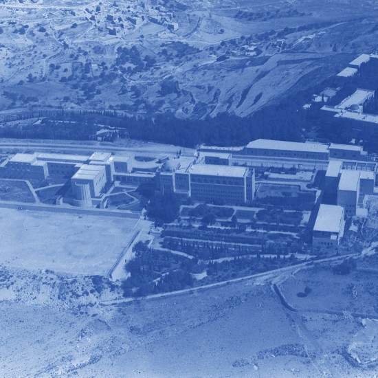 שנה בשעה - 1925