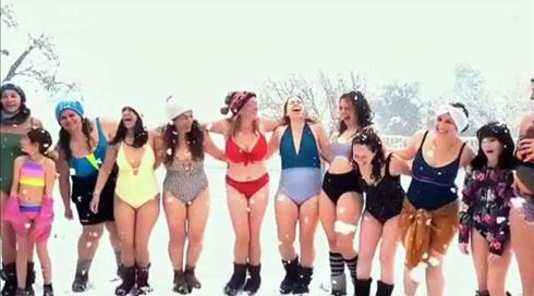 לפי לוח השנה אנחנו כבר באביב - אבל בחוץ מושלג