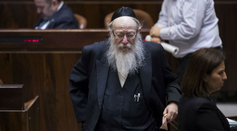 רופאי בריאות הציבור נגד ליצמן: לא נלחם בעישון