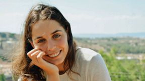 מאיה נרצחה בנובה, אילון הנציח את הצחוק שלה - בתכשיט