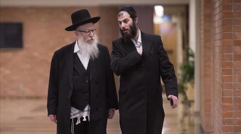 השוחד במשרד הבריאות: תשתית ראייתית לעבירות מרמה והפרת אמונים נגד יועצו של ליצמן