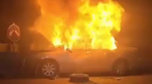 יהודי הותקף ע"י המון ערבי בקלנדיה, רכבו הוצת