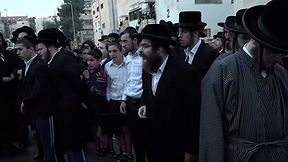 שילמו בשחור: המדינה מעבירה מאות אלפי ש״ח לארגון המוביל במאבק נגד הגיוס