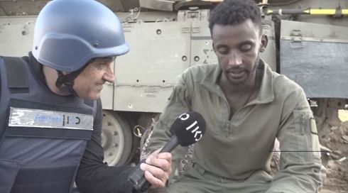 "המורל בשמיים": ריאד עלי עם הלוחמים בעזה - שעות לפני הפסקת האש