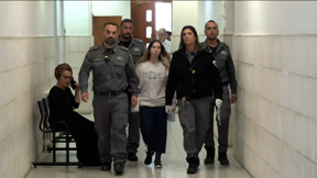 המורה מלכה עוזרי מקריית ארבע פגעה בתלמידה מינית - וקיבלה 9 חודשי מאסר