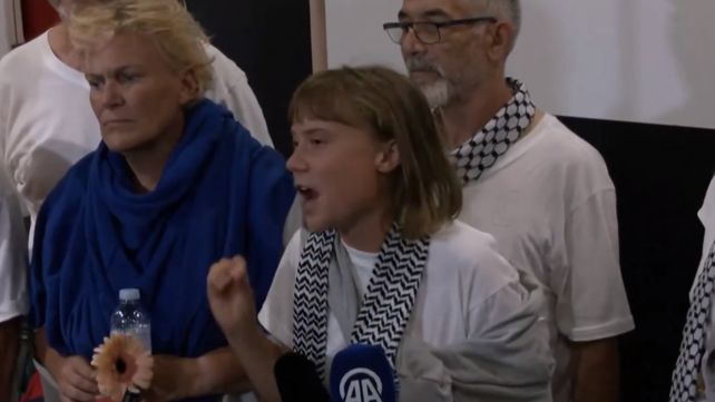 גרטה תונברג ביוון אחרי גירושה מישראל, אוקטובר 2025