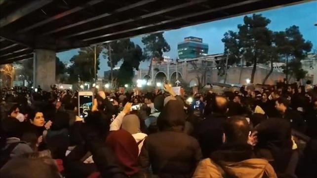 מחאות בטהראן על הפלת המטוס