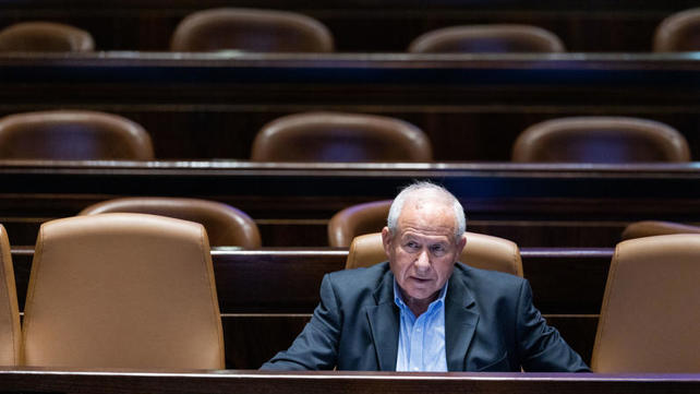 השר אבי דיכטר