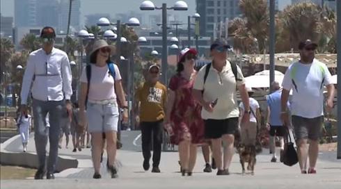 "זה נראה כמו האולימפיאדה": התיירים שלא ידעו שיש בישראל אירוויזיון