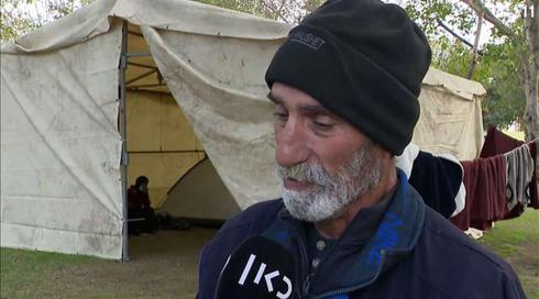 "הילדים ישנים בגינה": המשפחה מיפו שנאבקת להשגת דירה