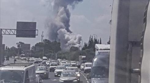 פיצוץ במפעל תע"ש ברמת השרון: עשן מיתמר מהמקום