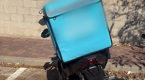 חשד: שליח "וולט" דקר ברמת גן נהג אוטובוס על רקע ויכוח בכביש