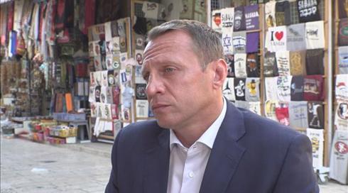 "הכי קל לסגור את כל המדינה": יואל רזבוזוב מנסה להציל את ענף התיירות מסגר נוסף