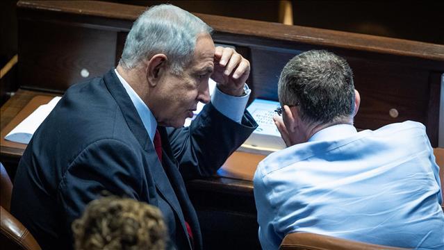 יריב לוין ובנימין נתניהו בכנסת, נובמבר 2022