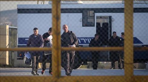 עציר מנהלי פלסטיני שוחרר בטעות - צה"ל קיבל את תנאיו להסגרה עצמית