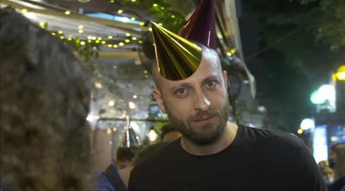 "השגרה מנצחת": ה"עיר ללא הפסקה" שהושבתה - וחזרה לחיים