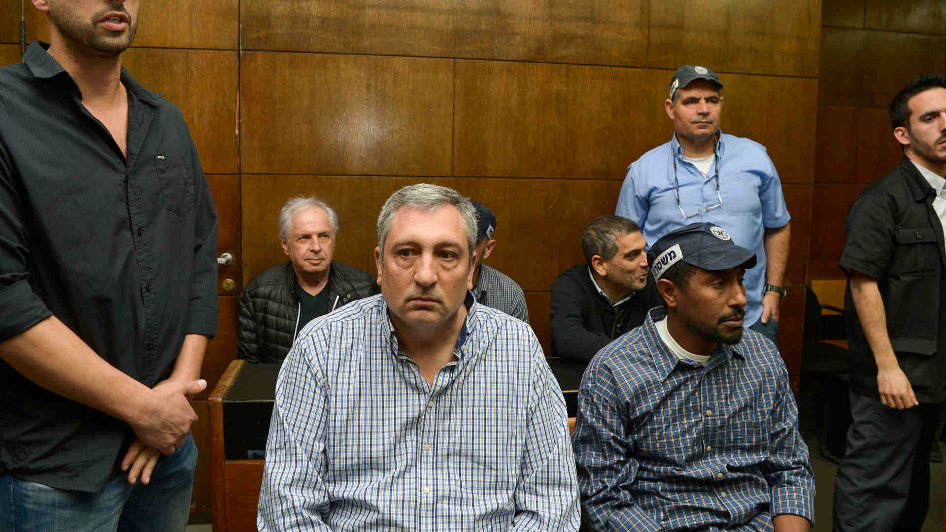 ניר חפץ ושאול אלוביץ' בהארכת מעצרם בשבוע שעבר