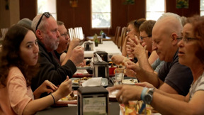 ניר יצחק מפוצל: הוותיקים שבו לעבוד בחקלאות - הצעירים מסרבים לחזור