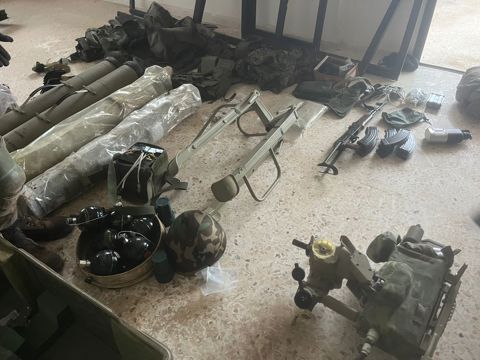אמצעי לחימה שהיו ברשות לוחמי כוח רדואן של חיזבאללה (צילום: דובר צה