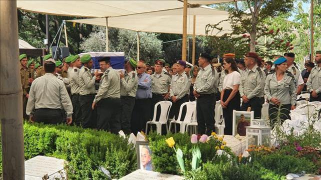 מפקד חטיבת הנח"ל אל"מ שרון אסמן מובא למנוחות בבית העלמין הצבאי קריית שאול בתל אביב, 04.07.21