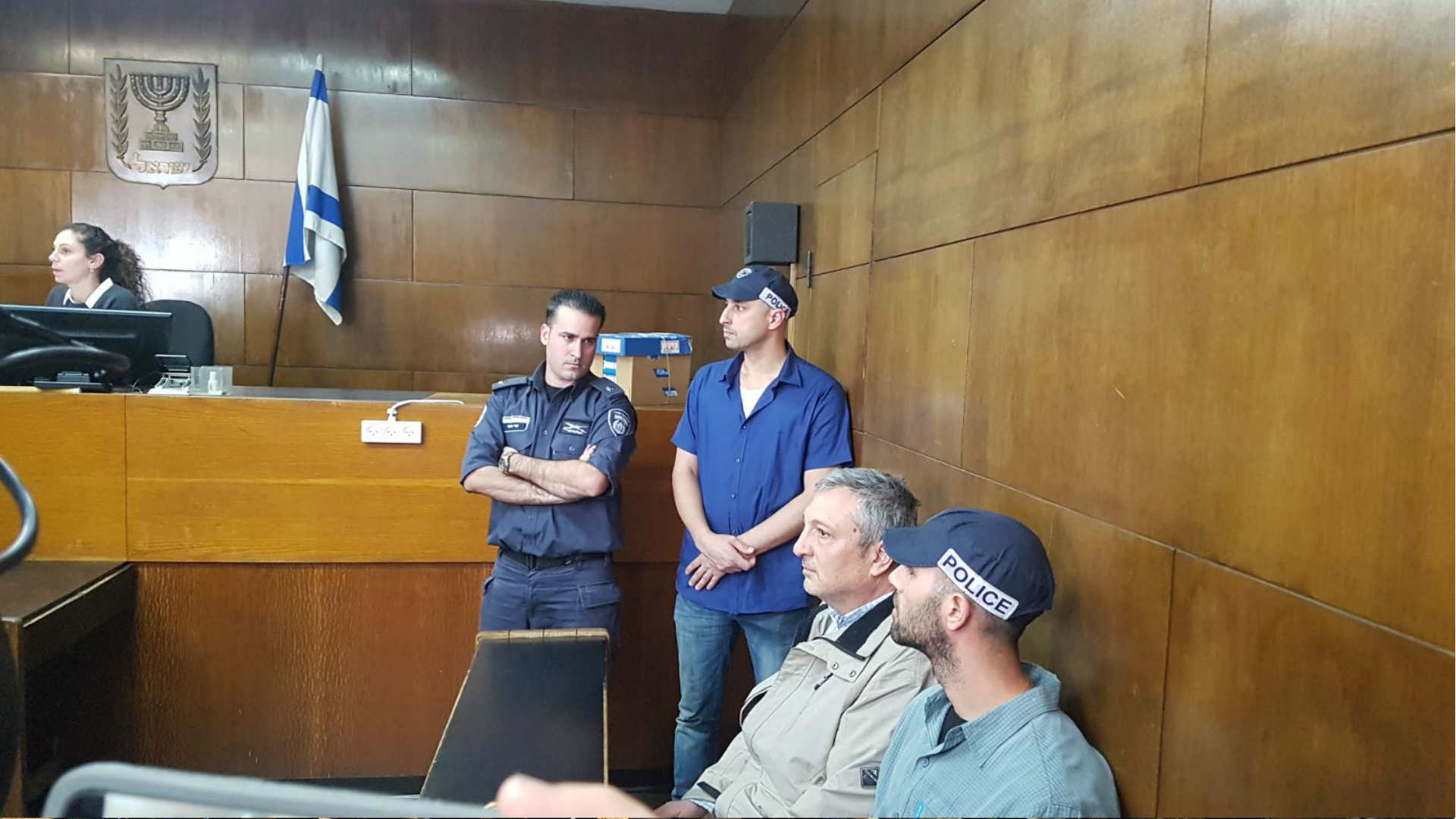 ניר חפץ בבית המשפט