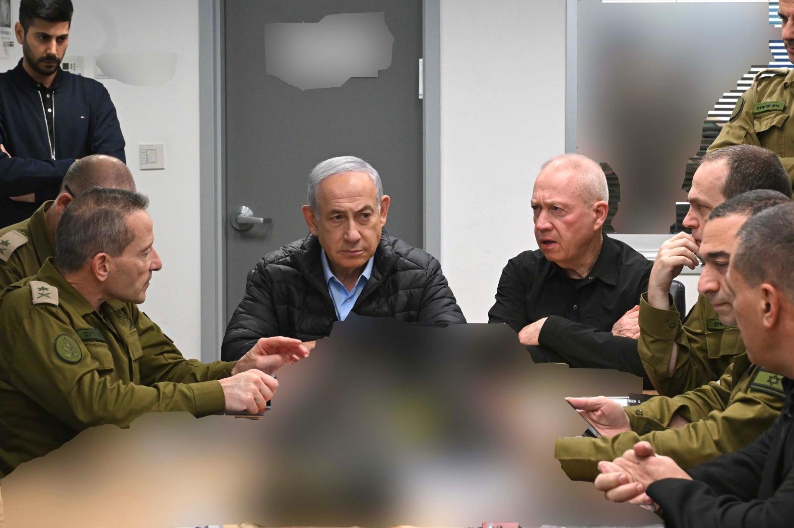 נתניהו וגלנט בבור בקריה בזמן התקיפה באיראן