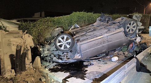 חשד: תקף את זוגתו, ברח עם רכבה – ונפצע בתאונת דרכים