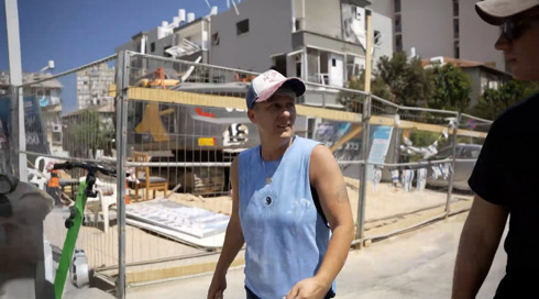 הפגיעה הישירה בבת ים: 70 מבנים נפגעו, המונים נותרו בלי בית