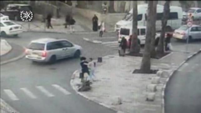 תיעוד מהפיגוע בשער שכם בירושלים 04.12.21