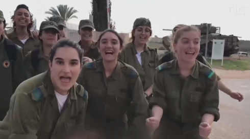 מהאוהל לפייסבוק: מה מיתן את ההוויי הצבאי? | "אוי המרגמות" פרק שני