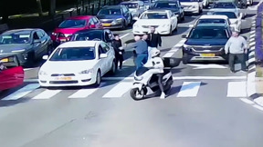 בגלל שעקף אותו בכביש: צעיר תקף קשות בן 73 - והותיר אותו מחוסר הכרה