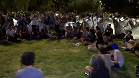 המאהל בגן סאקר: שיחת לילה עם המוחים 