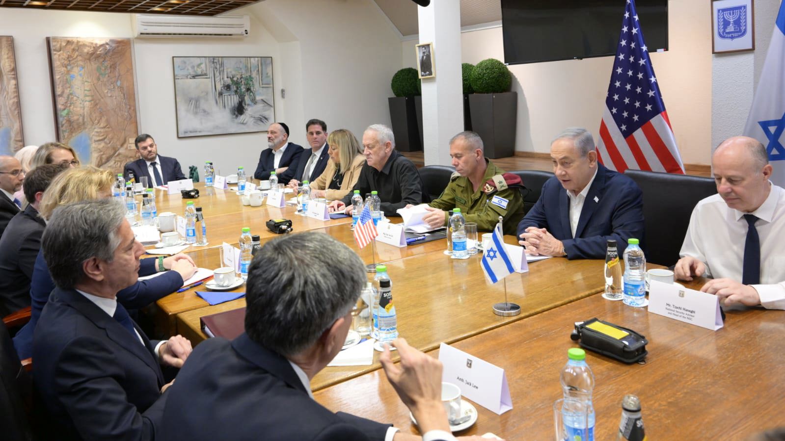 בלינקן בקבינט המלחמה