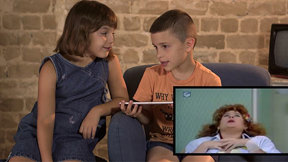 ילדים צופים ב-"ציפי ללא הפסקה". 2016