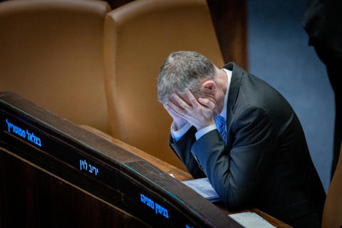 שר המשפטים יריב לוין במליאת הכנסת, דצמבר 2024