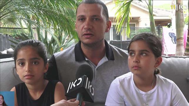 "זה היה מפחיד, נויה הייתה מלאה בדם": האחיות שנפגעו בבית הכנסת משחזרות