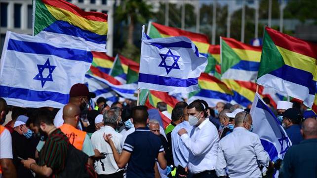מפגינים מהעדה הדרוזית מוחים על אי העברת תקציבים בתל אביב, מאי 2020