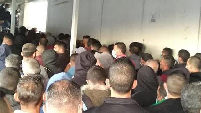 פועלים פלסטינים במחסום בית לחם