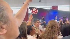 אמא של סמל רון שרמן מתעמתת עם נתניהו